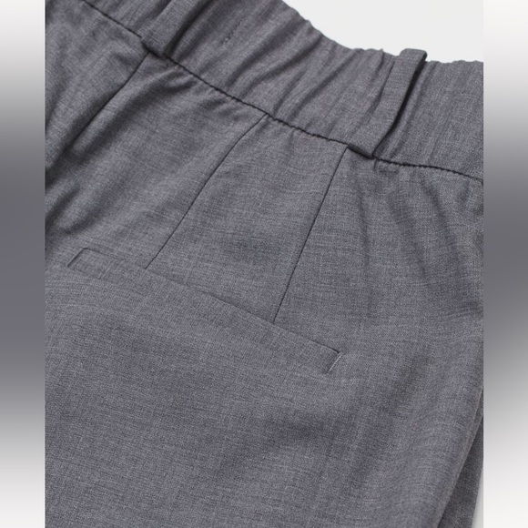 H&M pleated dress pants - Picture 2 of 6